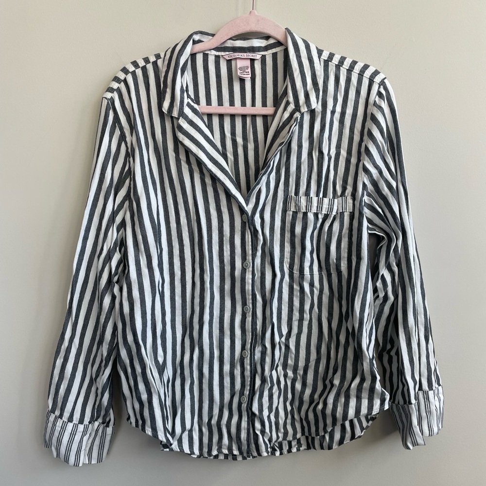 Victoria's Secret Gray White Silver Metallic Striped Pajama Set - Picture 3 of 16